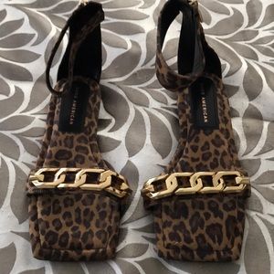 Good American Leopard Sandals